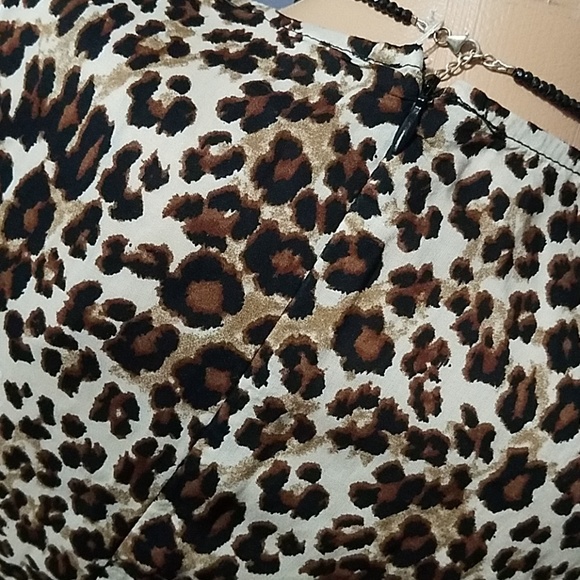 Animal Print Deep V Neck Spring Dress - Picture 7 of 8